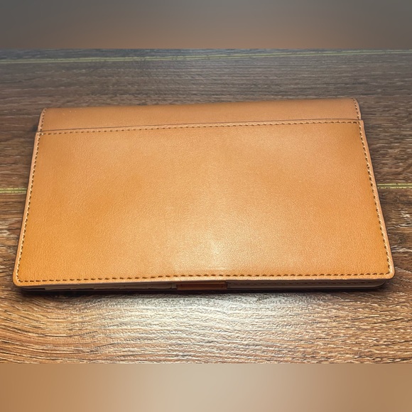 Stella & Dot wallet, SHE LOVES ADVENTURE 🫶🏼 - Picture 3 of 5